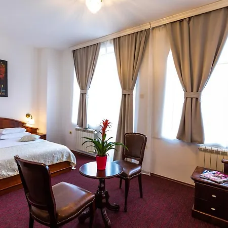 Garni Hotel Royal Crown Subotica Exterior foto