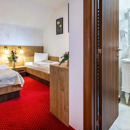 Garni Hotel Royal Crown Subotica Exterior foto