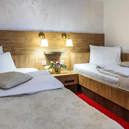 Garni Hotel Royal Crown Subotica Exterior foto