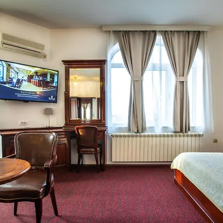 Garni Hotel Royal Crown Subotica Exterior foto
