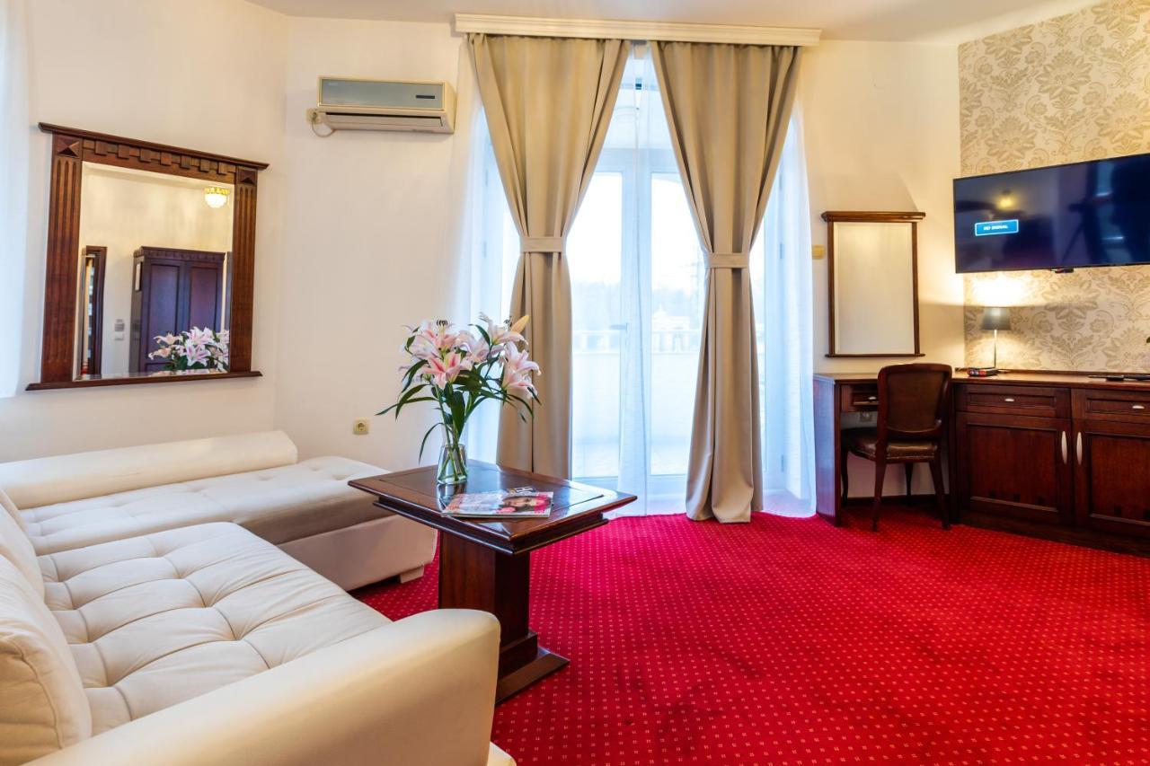 Hotel Garni Royal Crown 3*