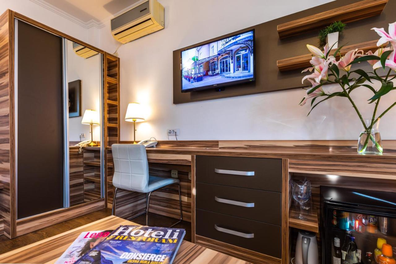 Garni Royal Crown Hotel