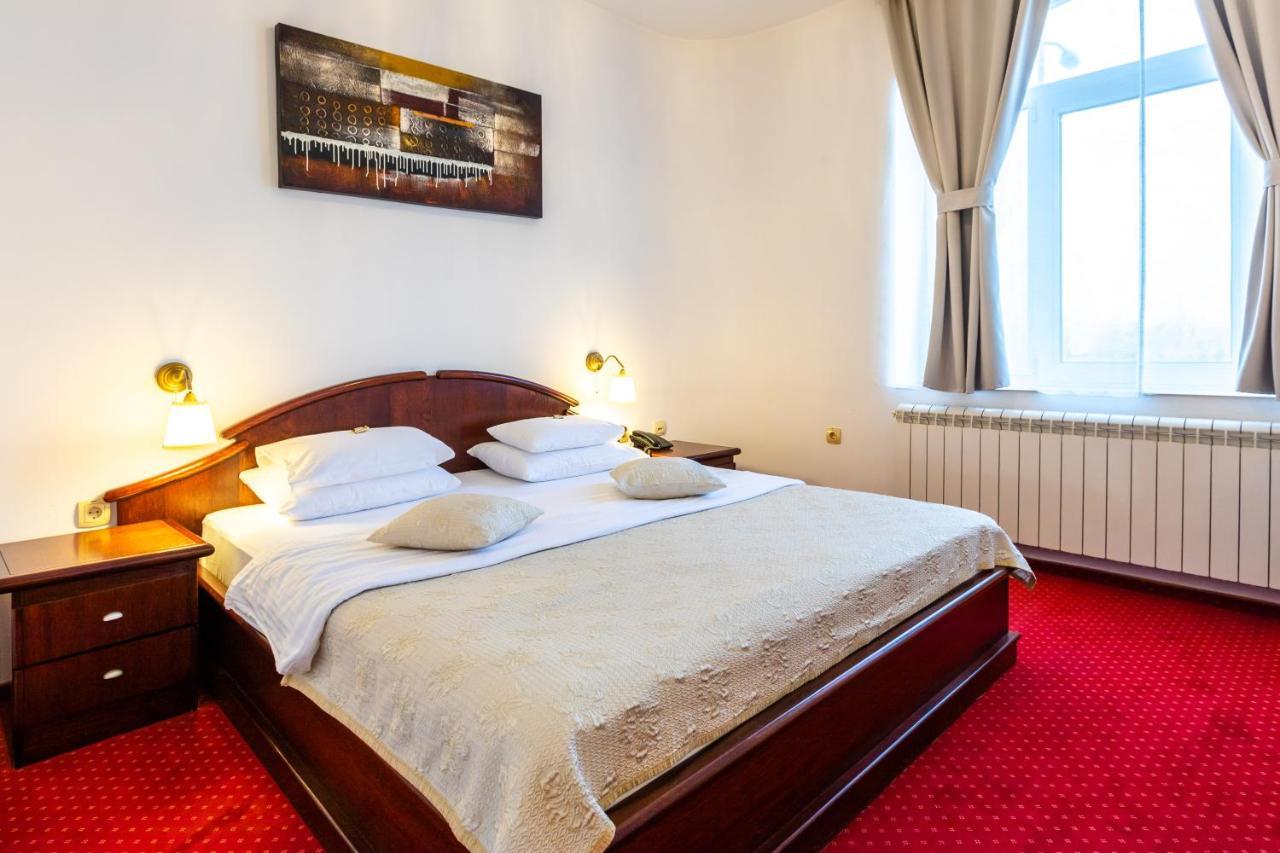 Hotel Garni Royal Crown 3*