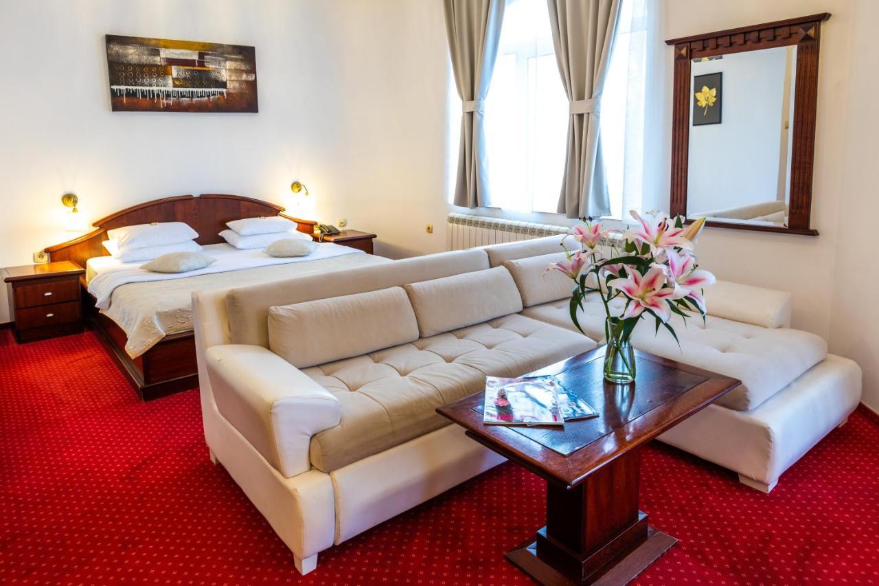 Hotel Garni Royal Crown 3*