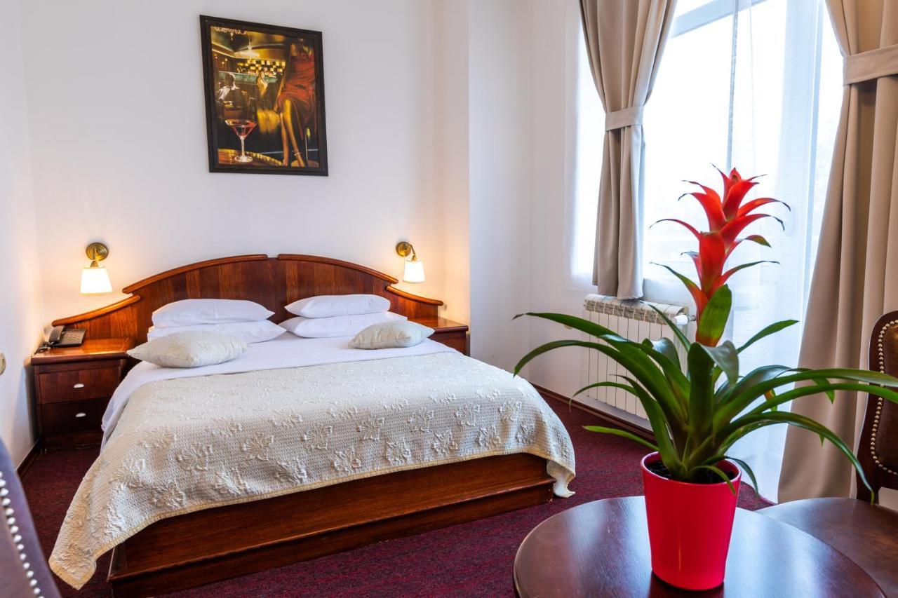 Garni Royal Crown 3* Subotica